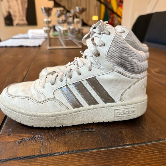 Adidas Kids Shoes - Size 3 - Picture 1 of 10